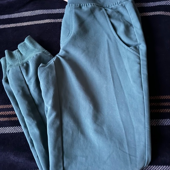 Caribbean blue Zamora figs, navy blue figs - Picture 2 of 3